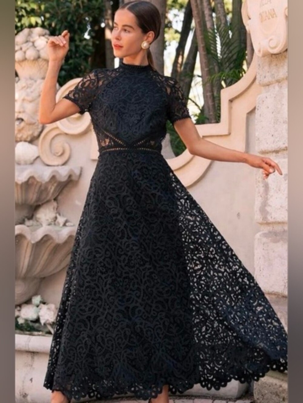 Monique Lhuillier Black Lace Midi Dress